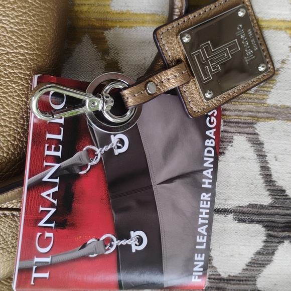 Tignanello Gold Leather Shoulder Bag - Picture 10 of 15